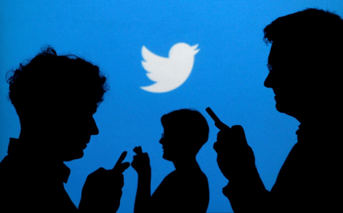 Thousands report problems using Twitter
