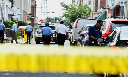Mass shootings kill 10 in US on eve of Independence Day