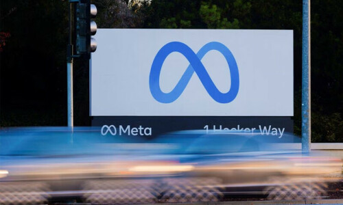 Meta set to launch rival networking app amid Twitter chaos