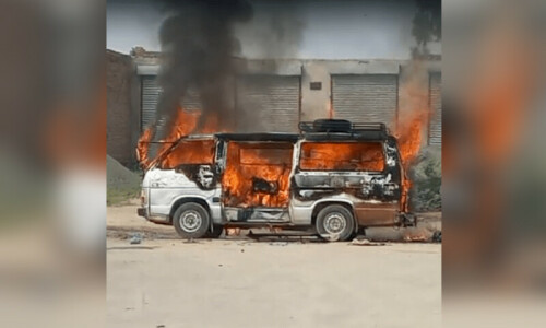 7 killed, 14 injured in vehicle gas cylinder blast in Sargodha 7 killed, 14 injured in vehicle gas cylinder blast in Sargodha