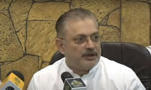 Sindh govt resumes electric bus service in Karachi after replacing faulty charging system