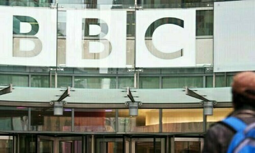 BBC pauses investigation into sex photo allegations after meeting police