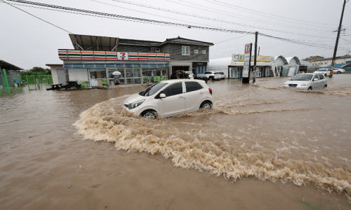 South Korea landslides, floods kill more than 20 as over 1,000 evacuated