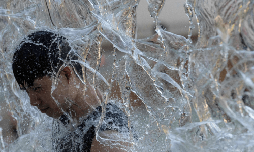 Japan issues heatstroke alerts as temperatures soar