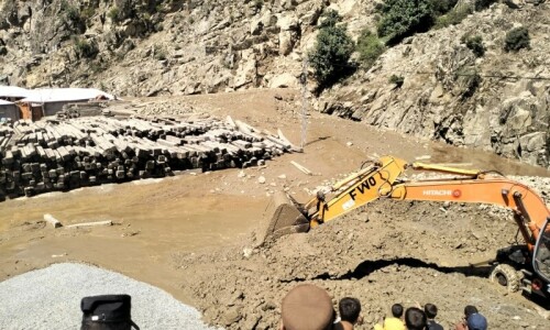 Passengers stranded as sections of Karakoram Highway blocked due to landslide