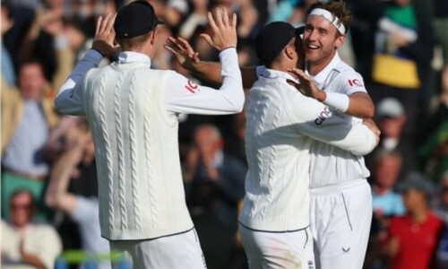 England spark Australia collapse to end Ashes all square