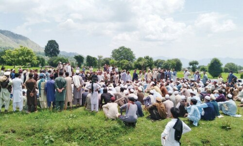 Tirah elders ask security forces to stop &lsquo;raids&rsquo; on houses
