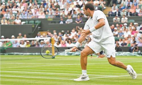 Svitolina shocks Swiatek to make Wimbledon semis Svitolina shocks Swiatek to make Wimbledon semis
