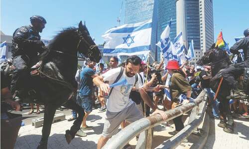 Israeli protesters step up resistance after judicial clause voted through