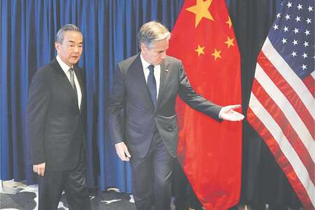 US takes up &lsquo;hacking&rsquo; with China as issue threatens ties