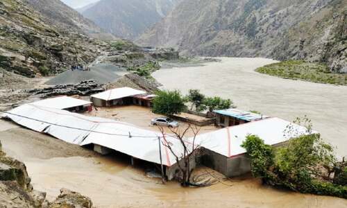 Landslide damages houses, blocks KKH in Upper Kohistan