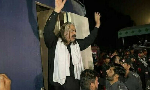 PTI leader evades arrest as Dera police raid his house PTI leader evades arrest as Dera police raid his house