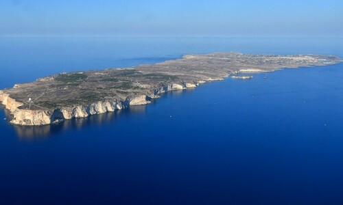 Bodies of ten migrants wash ashore in Tunisia