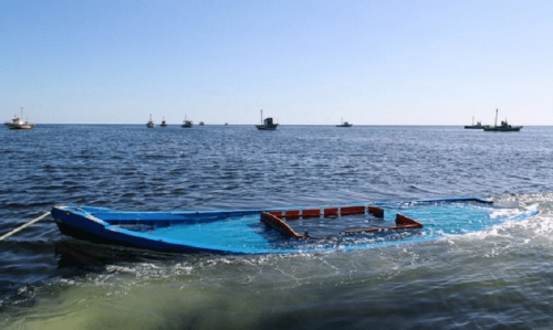 16 dead, dozens missing in shipwrecks off Tunisia, Western Sahara 16 dead, dozens missing in shipwrecks off Tunisia, Western Sahara