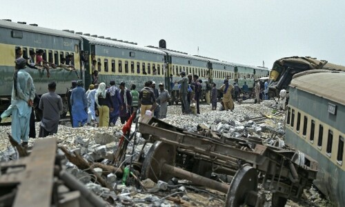 6 railways officials suspended in connection with Hazara Express tragedy 6 railways officials suspended in connection with Hazara Express tragedy