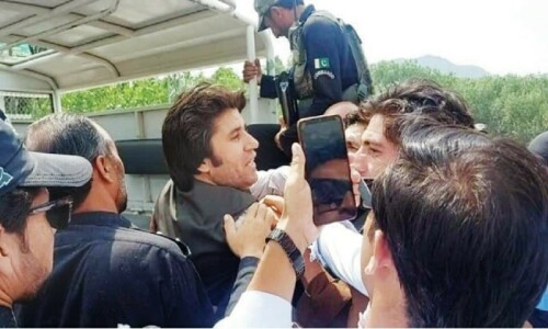 Over 100 PTI activists held in Swabi in two days Over 100 PTI activists held in Swabi in two days