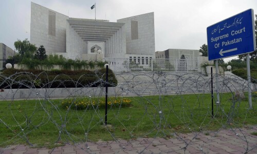 Lawyers, journalists react to SC ruling on review of judgements law &mdash; and its ramifications for Nawaz Sharif
