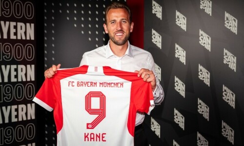 Bayern sign England captain Kane on four-year contract Bayern sign England captain Kane on four-year contract