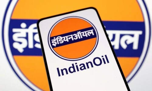 India makes first payment to UAE in rupees for oil