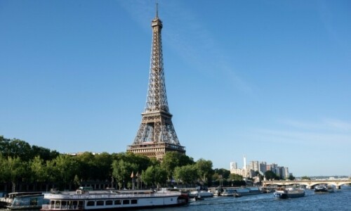 American tourists found sleeping it off atop Eiffel Tower American tourists found sleeping it off atop Eiffel Tower
