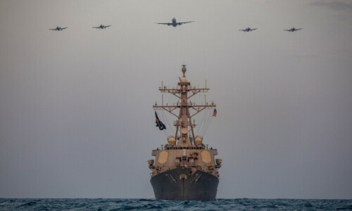 US beefs up Gulf deployment over Iran oil tanker threat US beefs up Gulf deployment over Iran oil tanker threat
