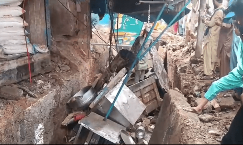 8 injured in stormwater drain explosion at Karachi&rsquo;s Lasbela Chowk