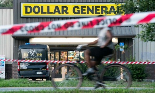 Florida gunman driven by racial &lsquo;hate&rsquo; kills three