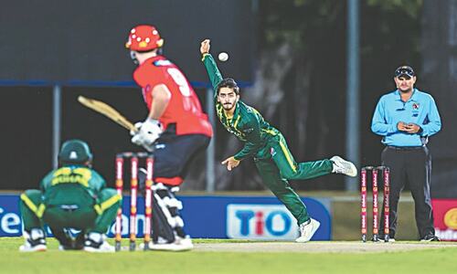 Shaheens down Renegades in low-scoring thriller
