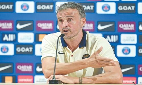 PSG coach Enrique hoping for solution to Mbappe dispute