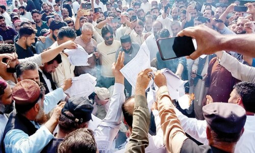 Thousands of power bills torched in Rawalakot as AJK braces for agitation