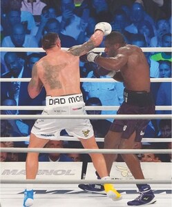 Usyk knocks out Dubois to retain heavyweight titles