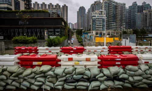 Super Typhoon Saola sweeps towards southern China megacities