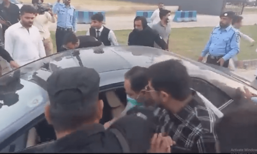 PTI’s Parvez Elahi rearrested once again hours after IHC suspends detention under MPO PTI’s Parvez Elahi rearrested once again hours after IHC suspends detention under MPO