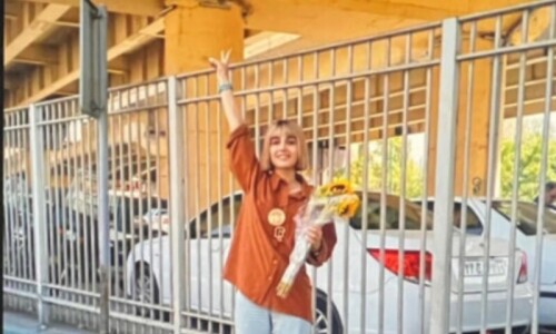 Iran journalist says she was assaulted during arrest