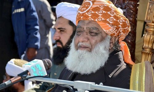 مولانا فضل الرحمٰن نے انتخابات میں تاخیر کا ذمہ دار پیپلز پارٹی کو ٹھہرا دیا