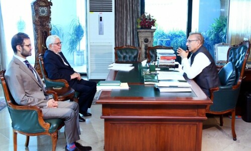 Alvi, law minister meet for 2nd time to discuss elections amid speculation of poll date announcement Alvi, law minister meet for 2nd time to discuss elections amid speculation of poll date announcement