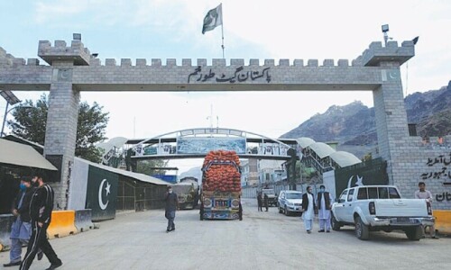 Torkham closer to reopening as officials &lsquo;reach understanding&rsquo;