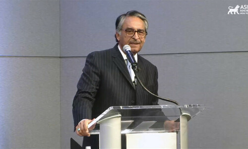 Pakistan’s peace overtures to India have been met with negativity: FM Jilani Pakistan’s peace overtures to India have been met with negativity: FM Jilani
