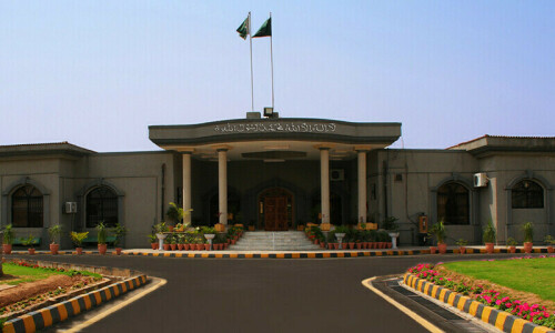IHC orders implementation of trade bodies&rsquo; election law