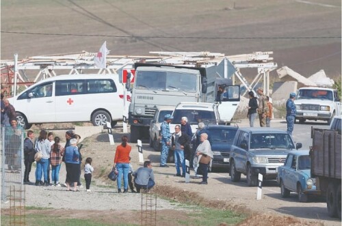 Thousands of ethnic Armenians flee Nagorno-Karabakh Thousands of ethnic Armenians flee Nagorno-Karabakh