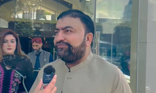 &lsquo;Exceeding jurisdiction&rsquo;: PML-N voices fury over interior minister&rsquo;s remarks on Nawaz&rsquo;s arrest upon return