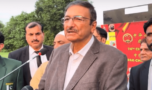 PCB boss Zaka lauds ‘fantastic reception’ of Pakistan team upon arrival in India for World Cup PCB boss Zaka lauds ‘fantastic reception’ of Pakistan team upon arrival in India for World Cup