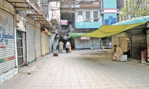 28 held, illegal currency shops closed in FIA crackdown in Peshawar