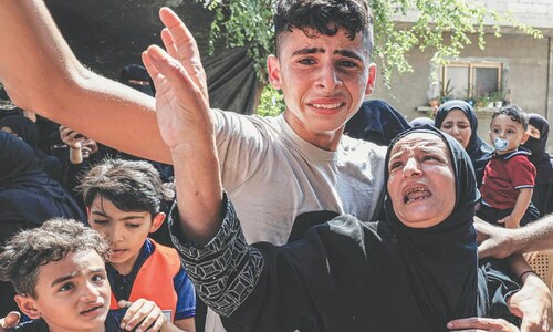 Israel bans workers from Gaza as border tensions escalate