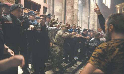 Baku halts operation after deal with ethnic Armenians