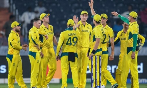 Australia edge Pakistan as India go 3,400km for World Cup washout