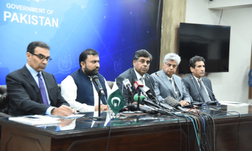 Caretakers to give Discos to private sector via &lsquo;long-term&rsquo; concessions