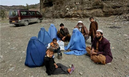 Over 0.3m illegal Afghans living in KP Over 0.3m illegal Afghans living in KP