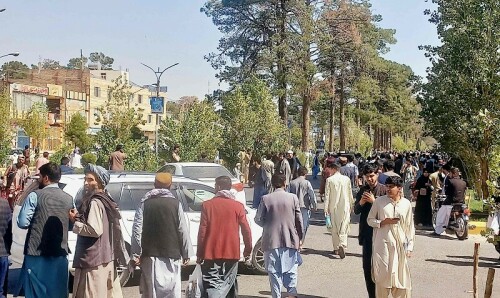 Strong quake in west Afghanistan kills &lsquo;about 120&rsquo;