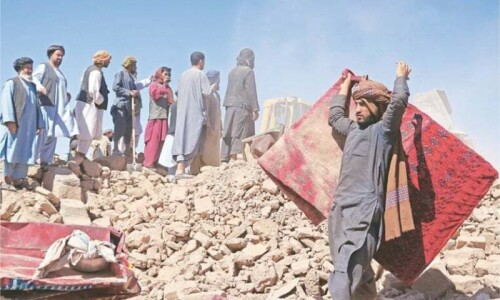 Hunt for survivors in Afghan quake rubble Hunt for survivors in Afghan quake rubble